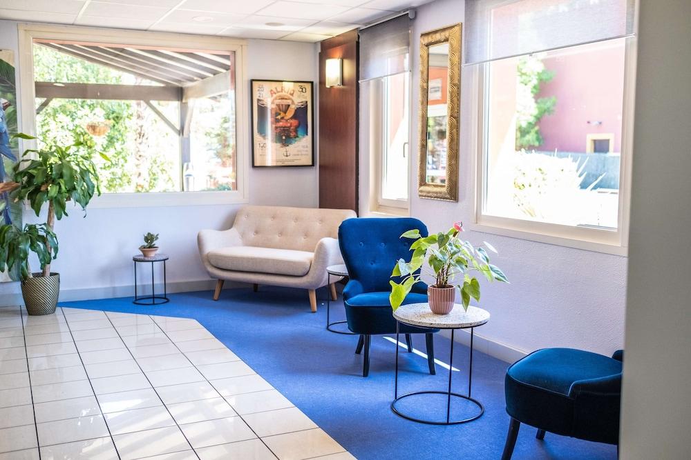 lounge