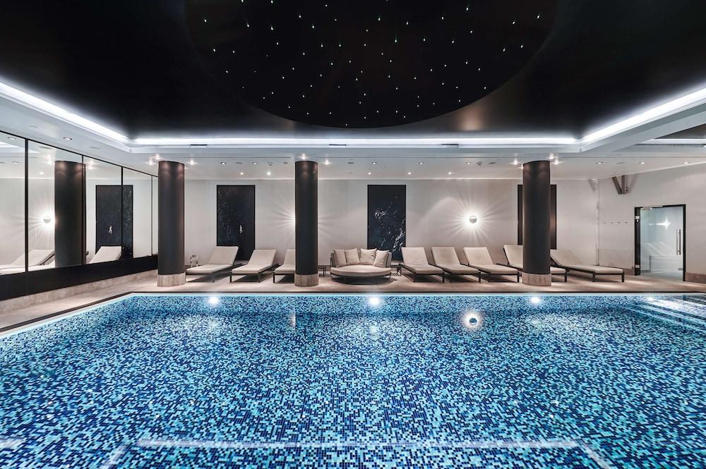 swimming pool spa