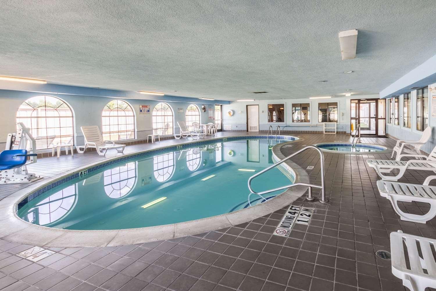 swimming pool spa
