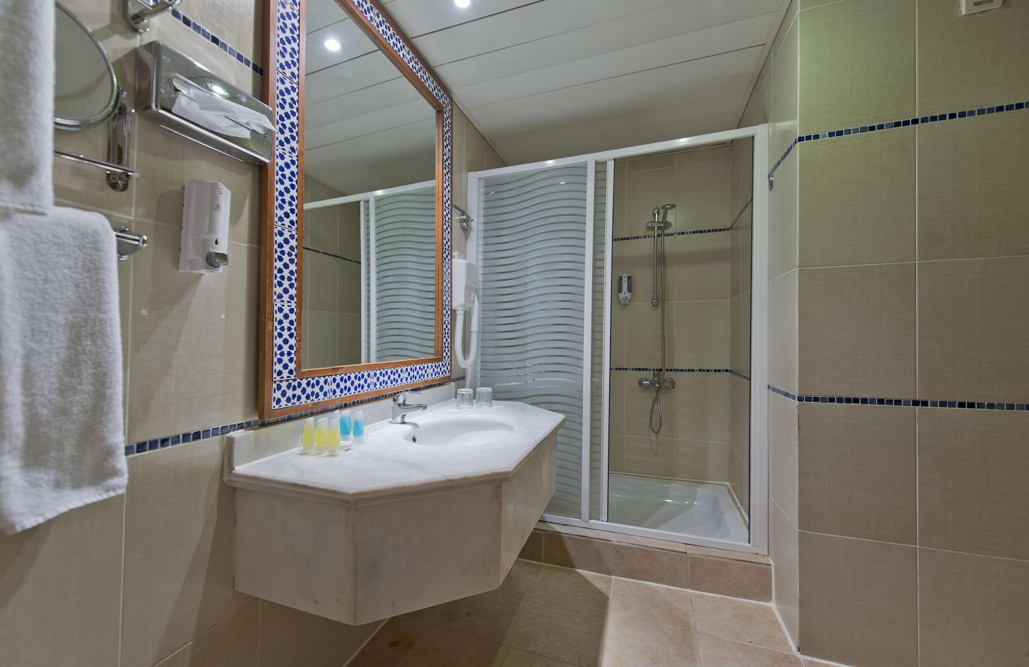 swimming pool spa
