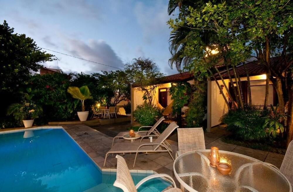 swimming pool spa