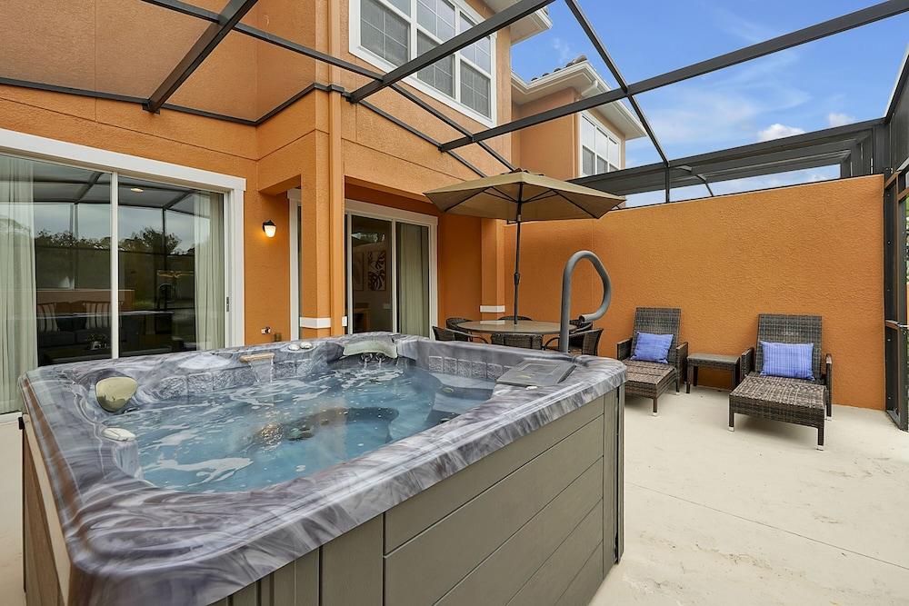 swimming pool spa