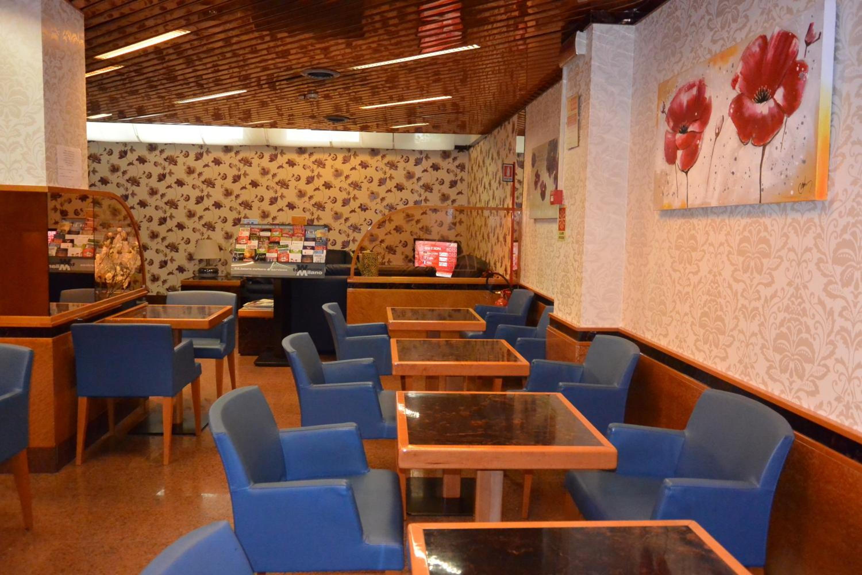 restaurant cafeteria