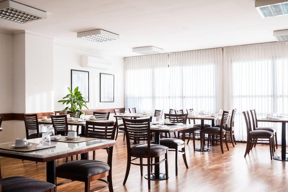 restaurant-cafeteria