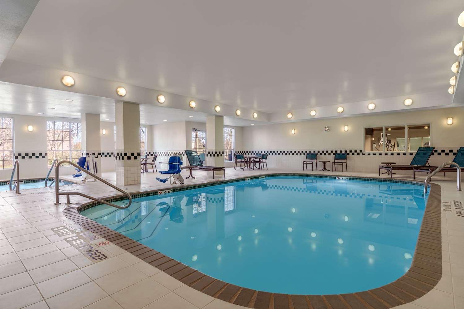 swimming pool spa
