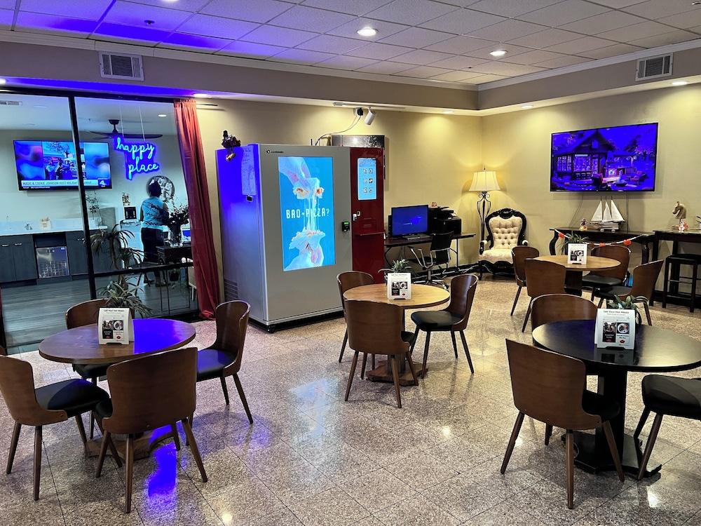 restaurant cafeteria