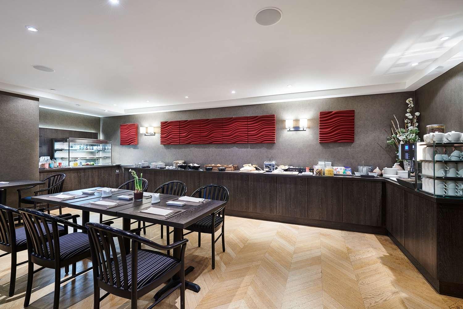 restaurant cafeteria