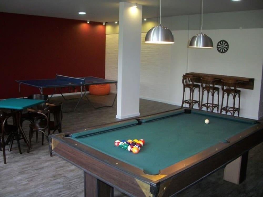 swimming pool spa