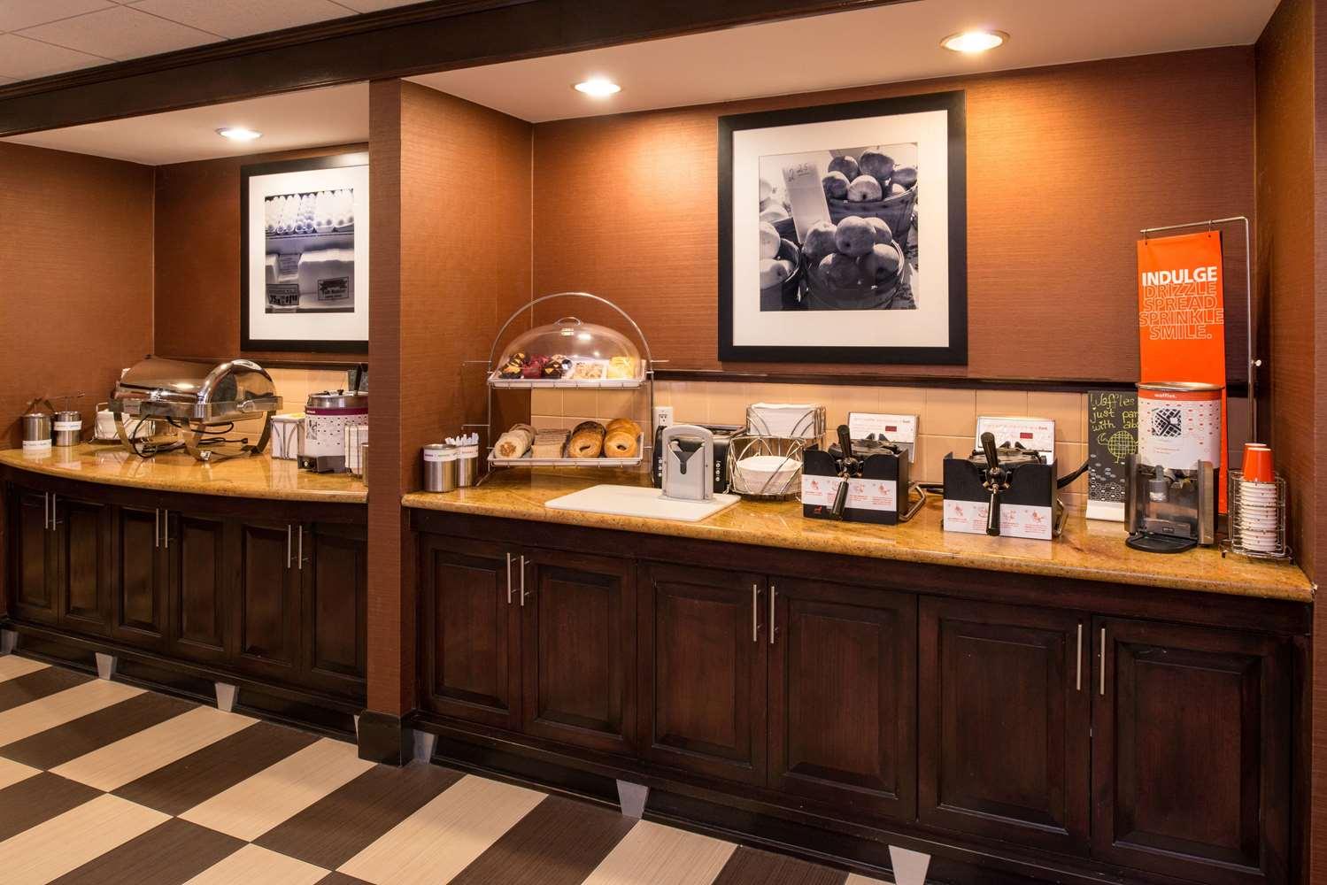 restaurant cafeteria