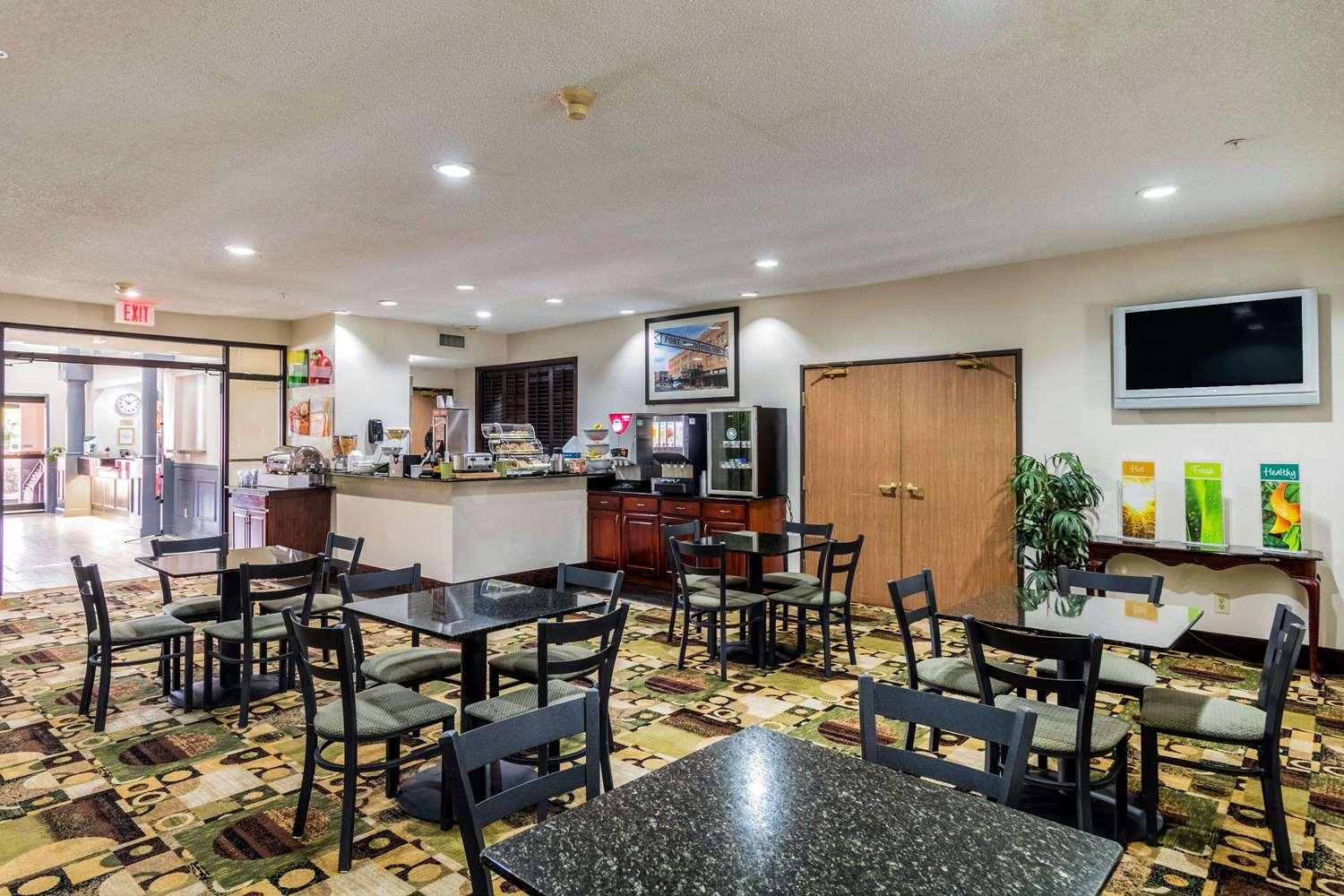 restaurant cafeteria