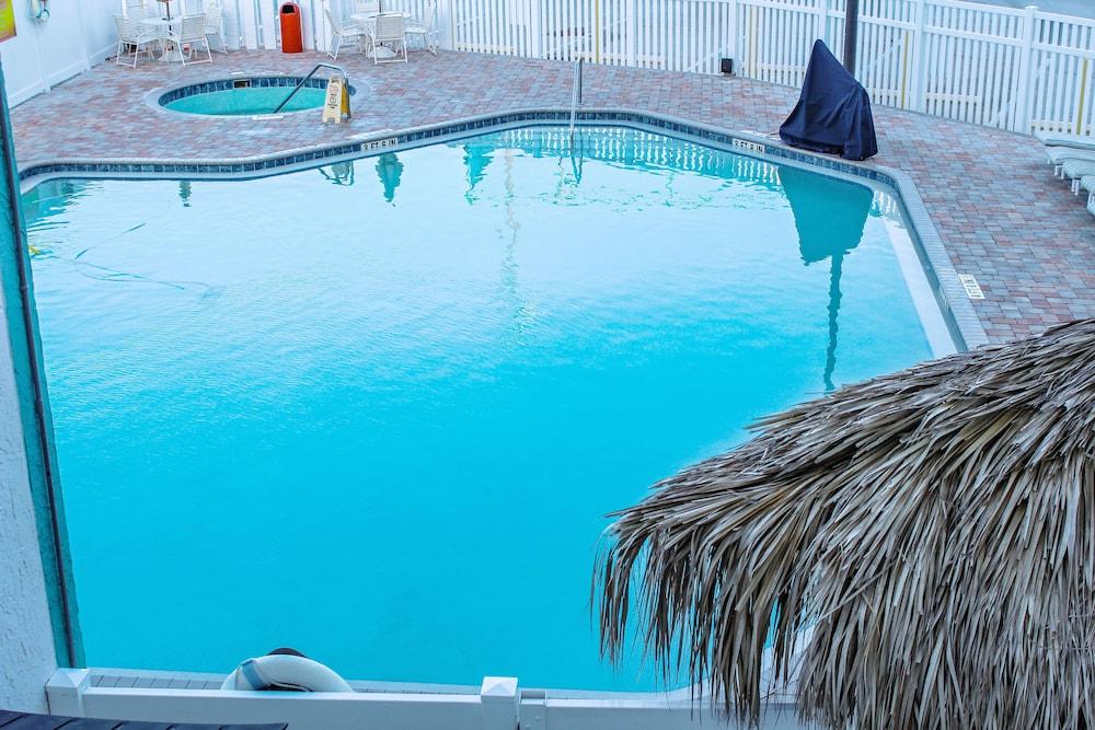 swimming pool spa