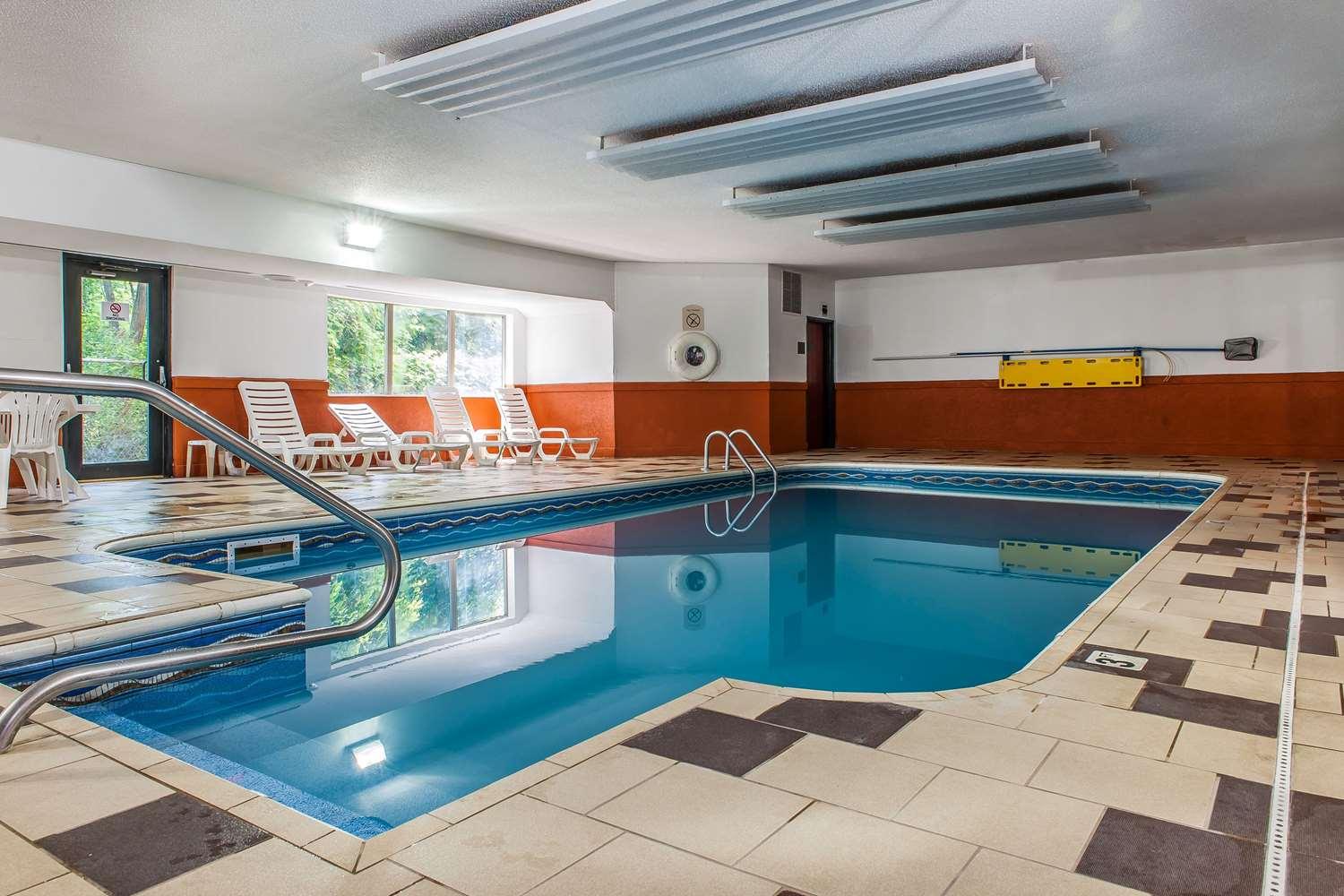 swimming pool spa