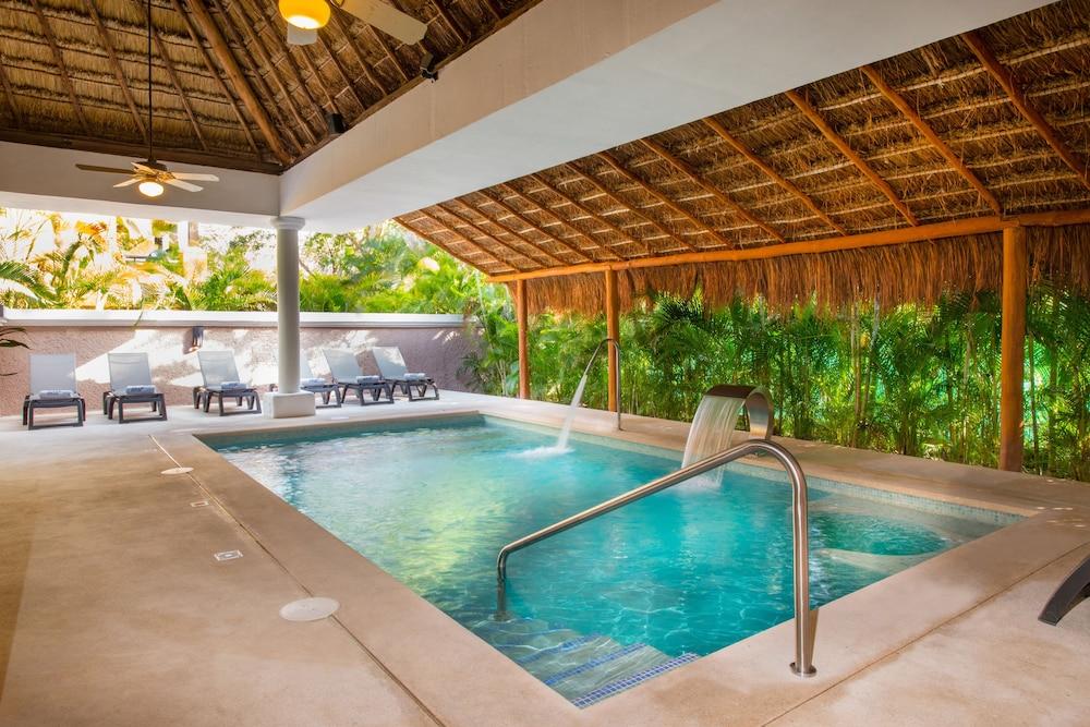 swimming pool spa