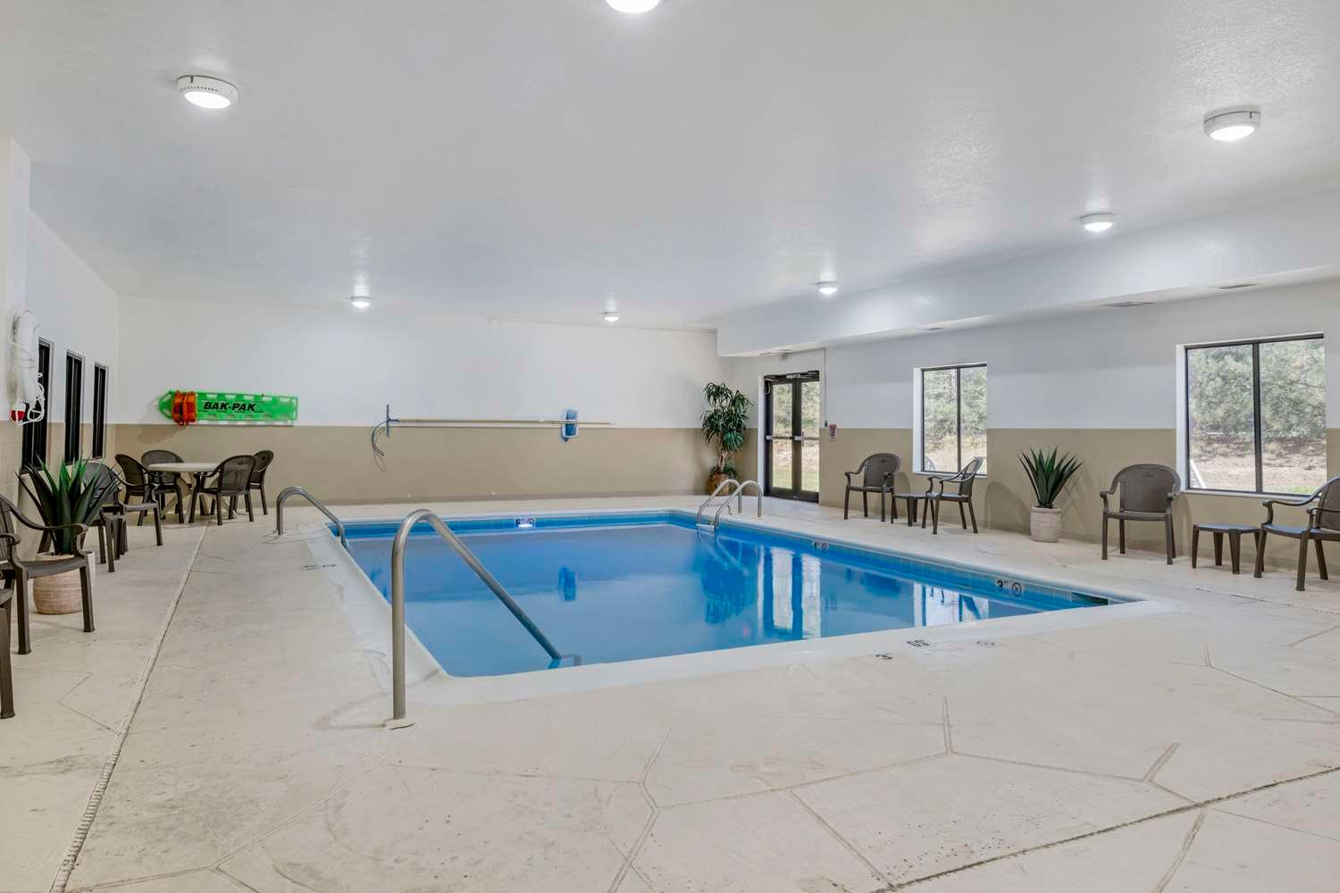 swimming pool spa