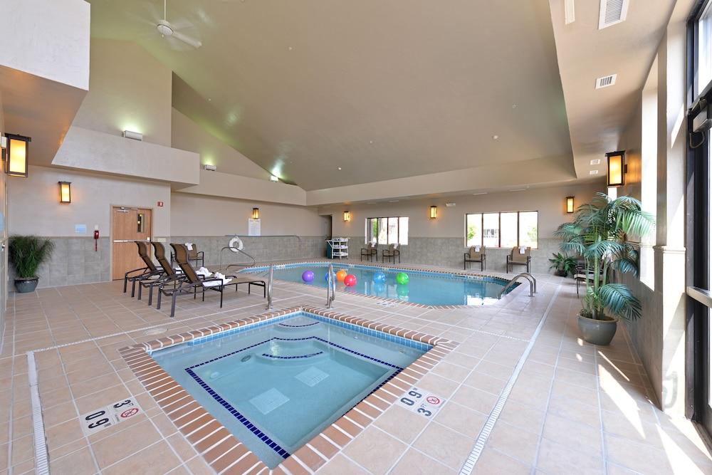 swimming pool spa