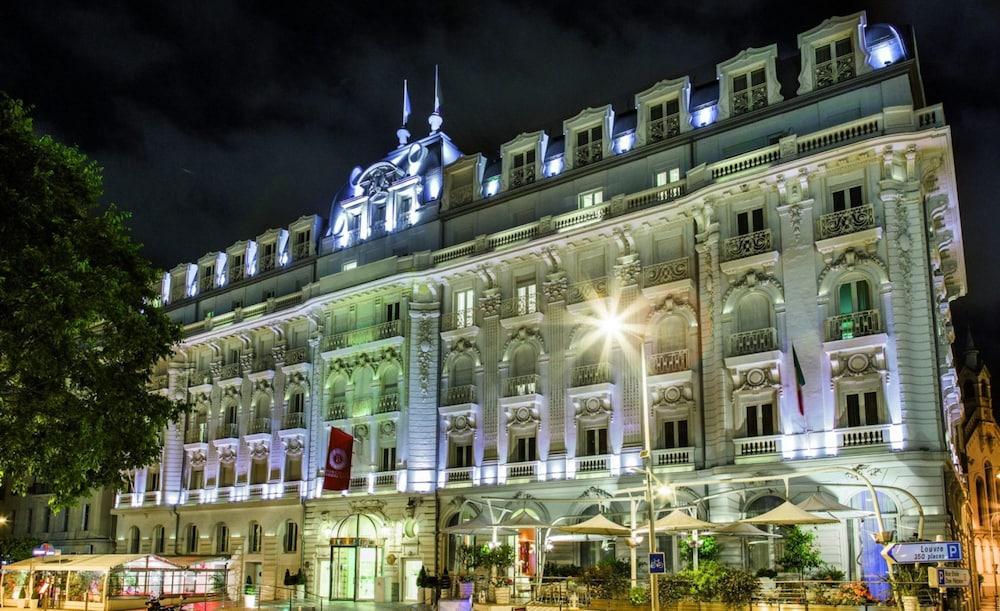 hotel
