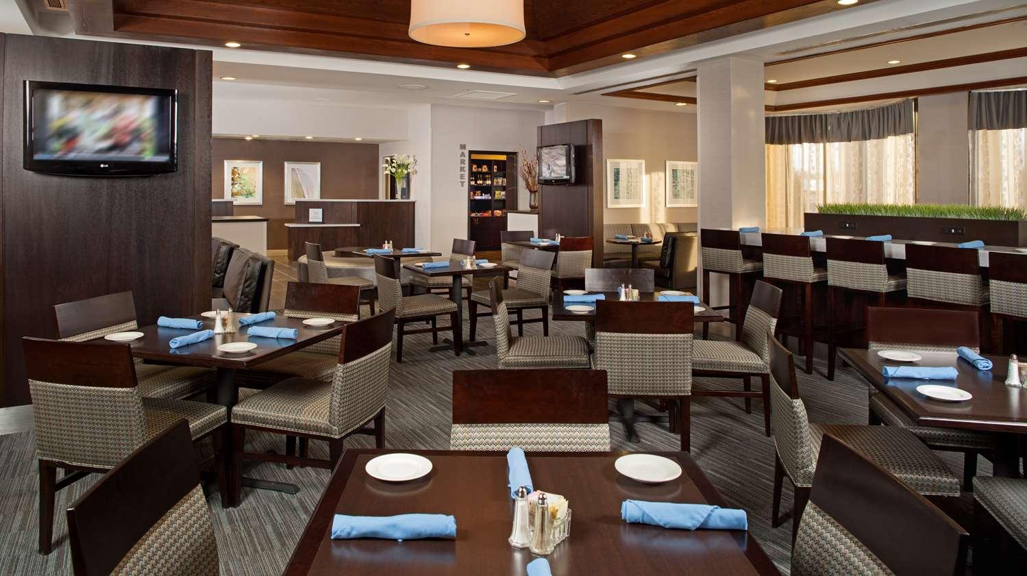 restaurant cafeteria