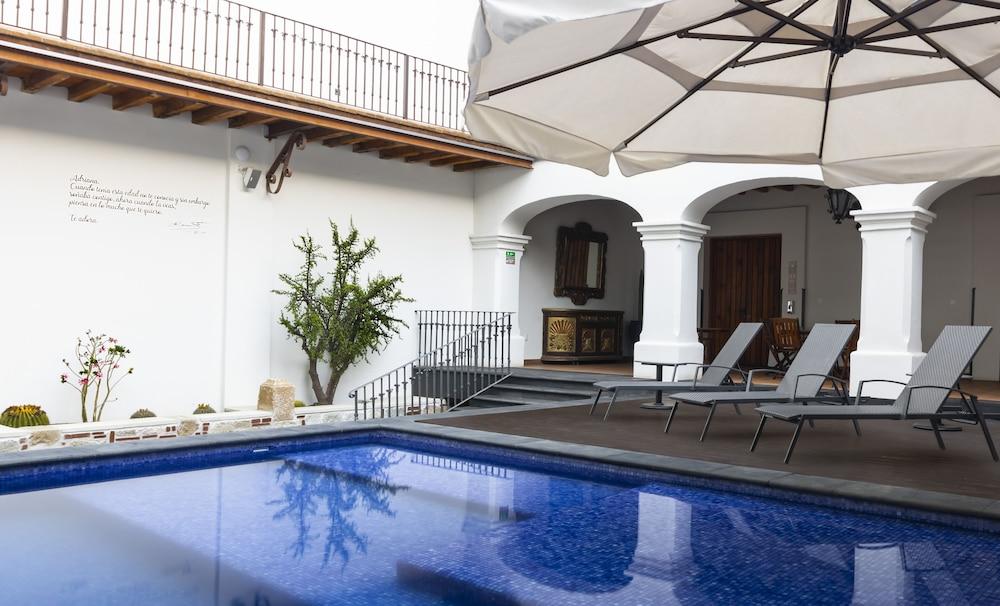 swimming pool spa