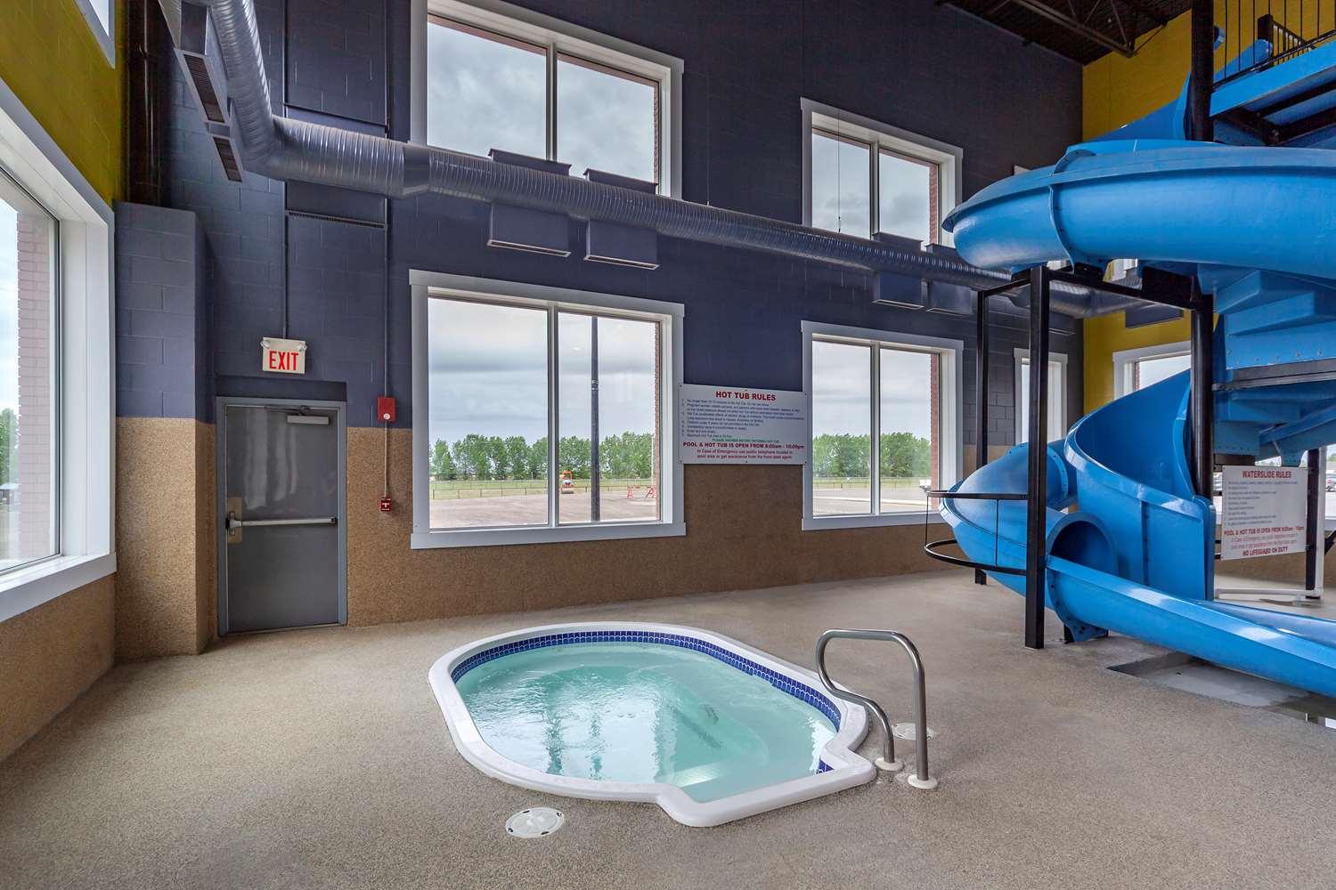 swimming pool spa