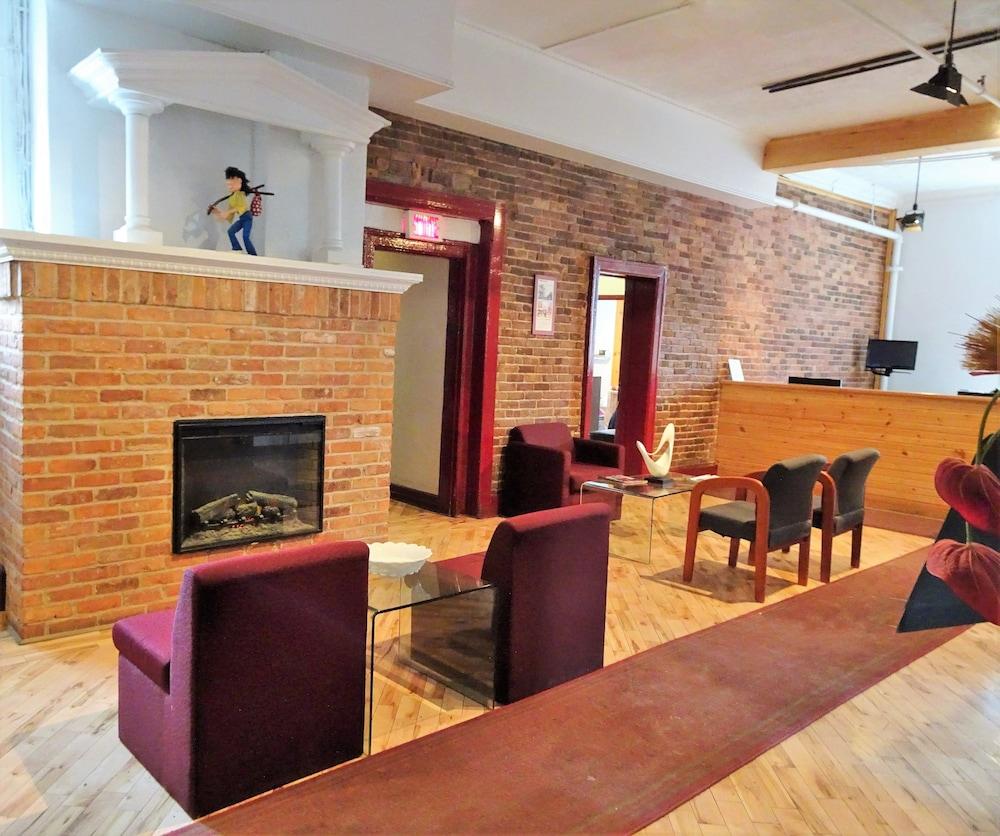 lounge