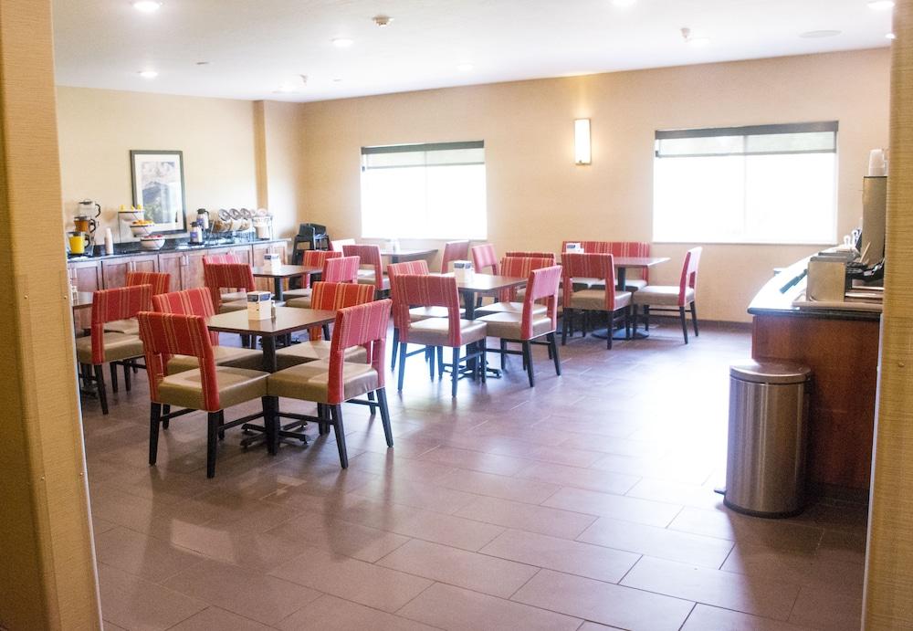 restaurant-cafeteria