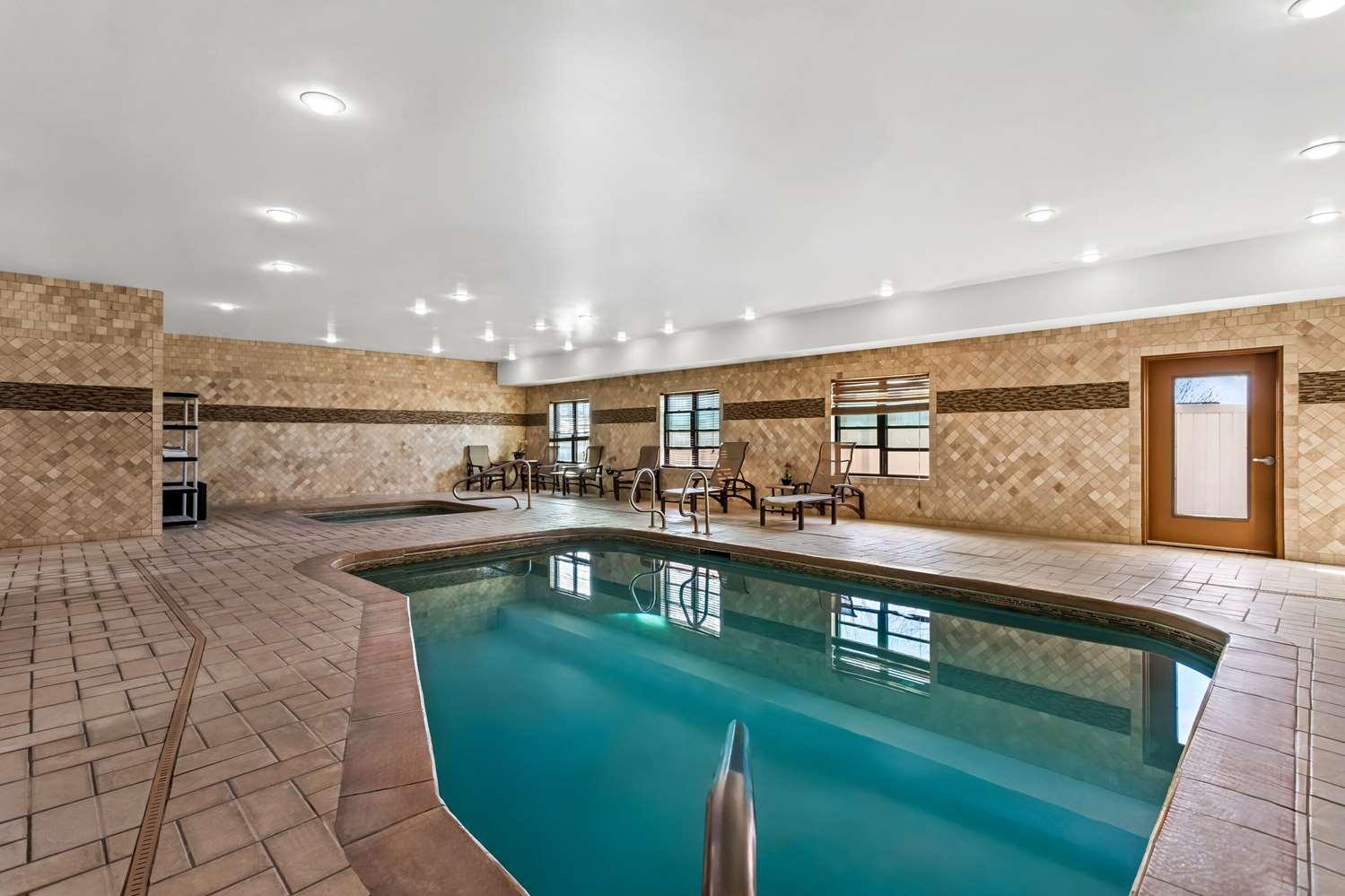 swimming pool spa