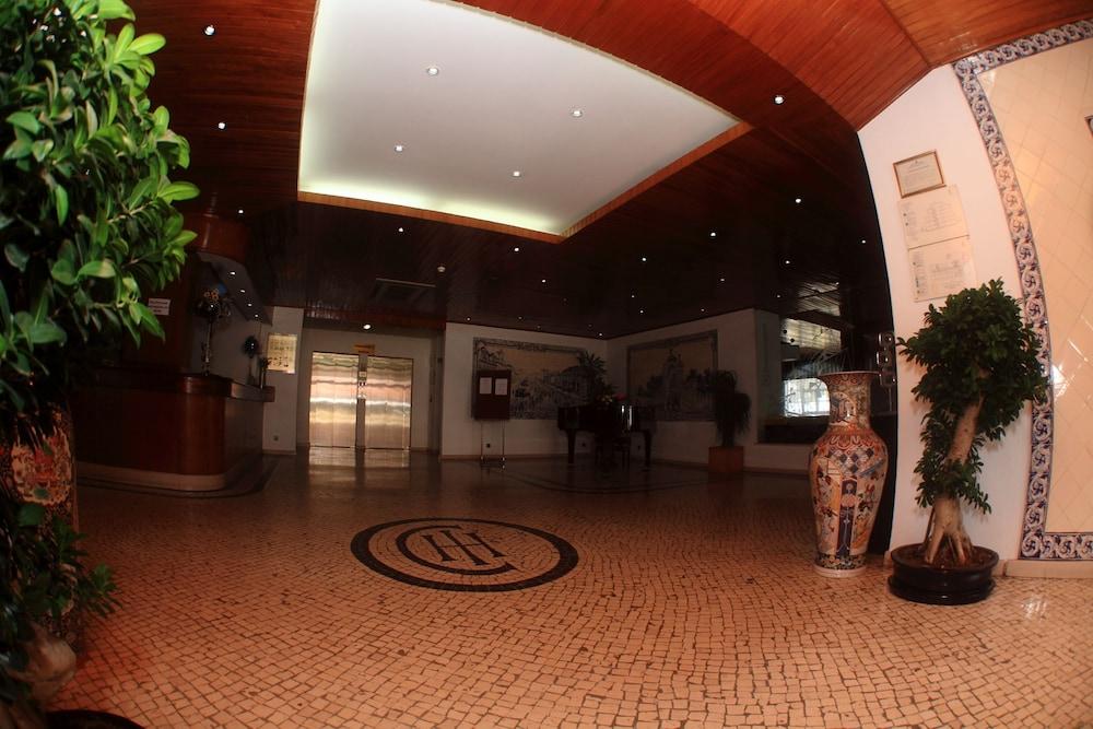 lobby