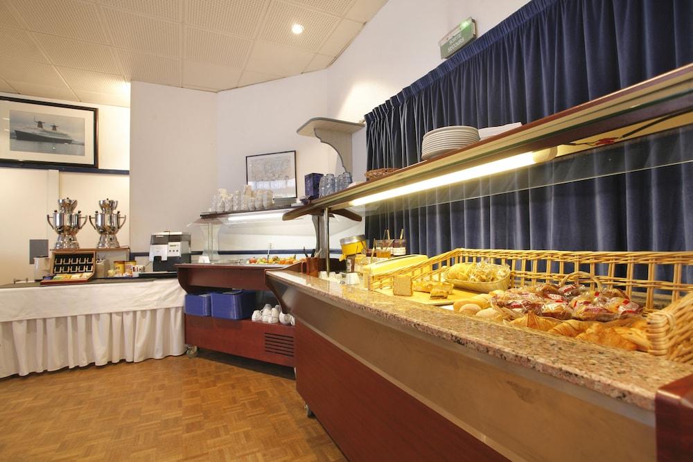 restaurant-cafeteria