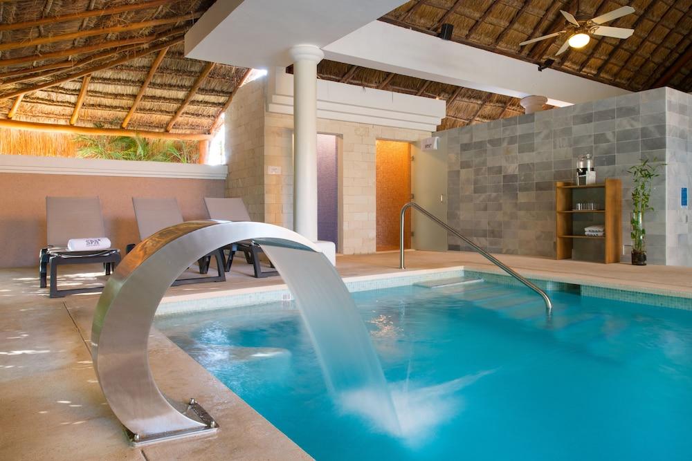 swimming pool spa