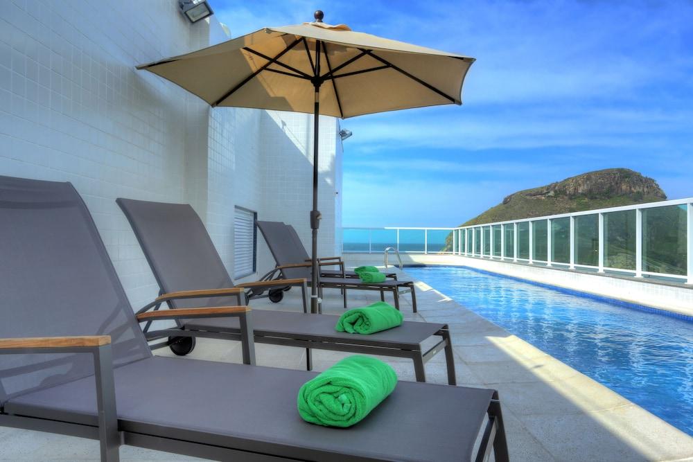 swimming pool spa