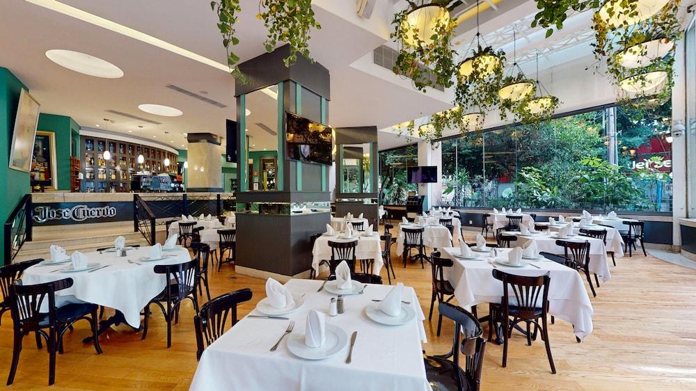 restaurant cafeteria