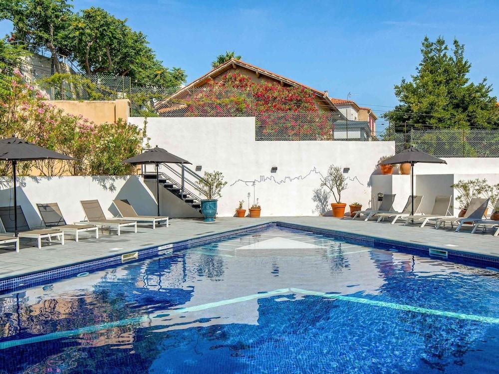 swimming pool spa