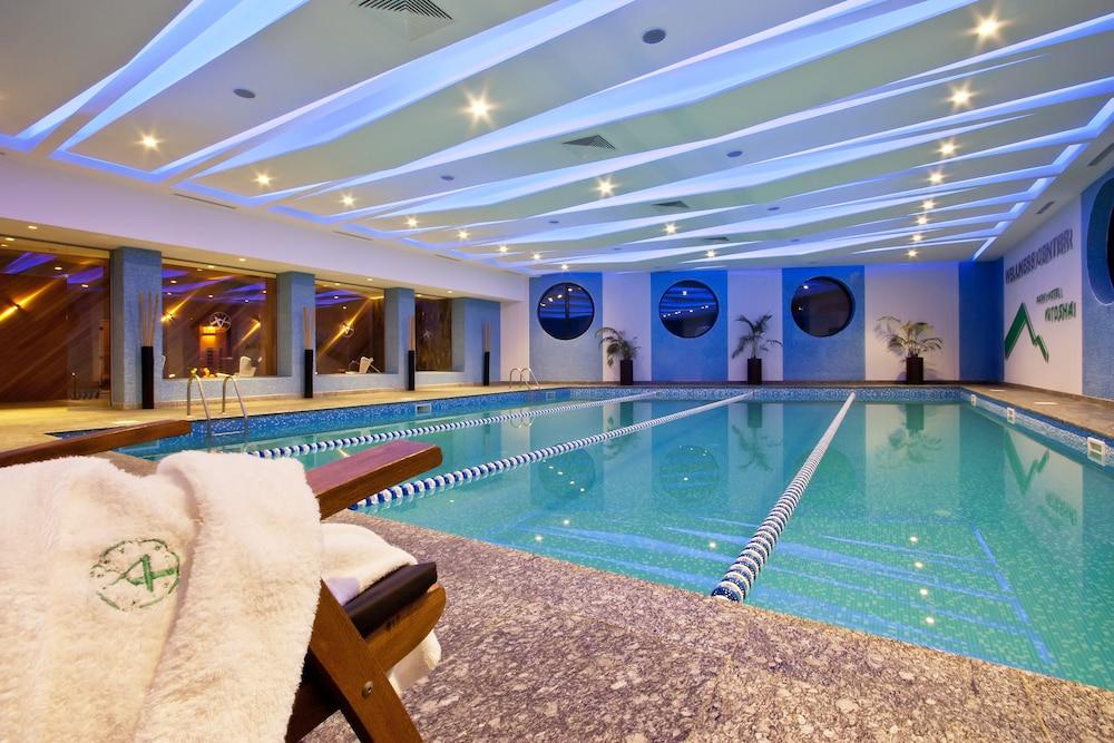 swimming pool spa