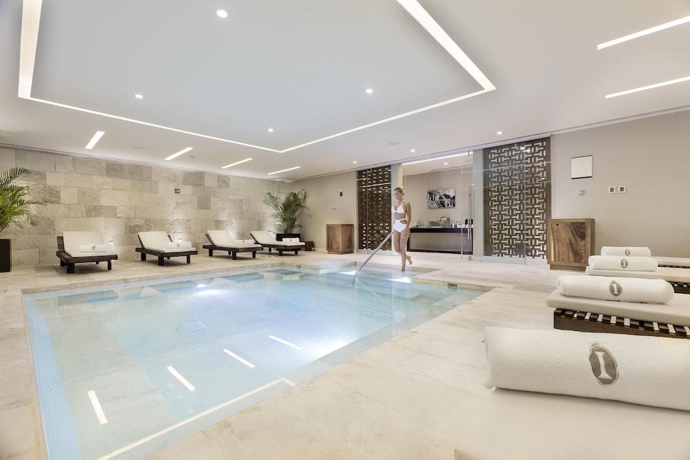 swimming pool spa