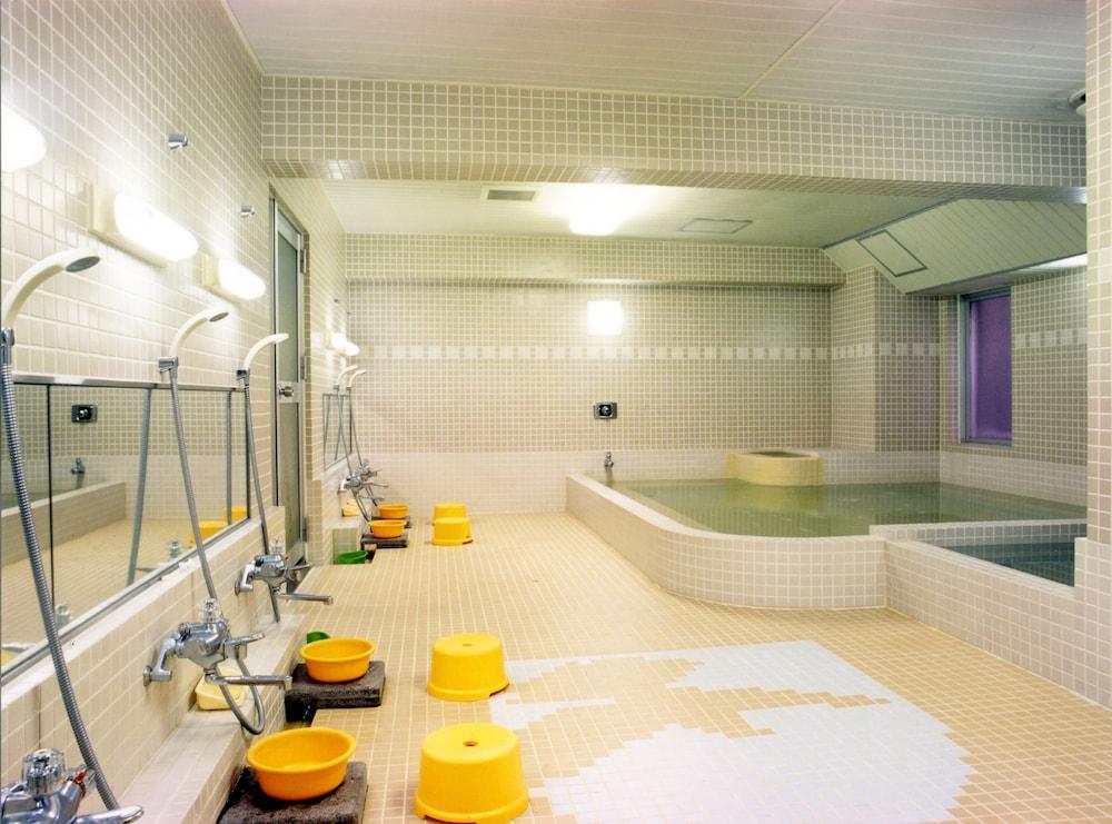 swimming pool spa