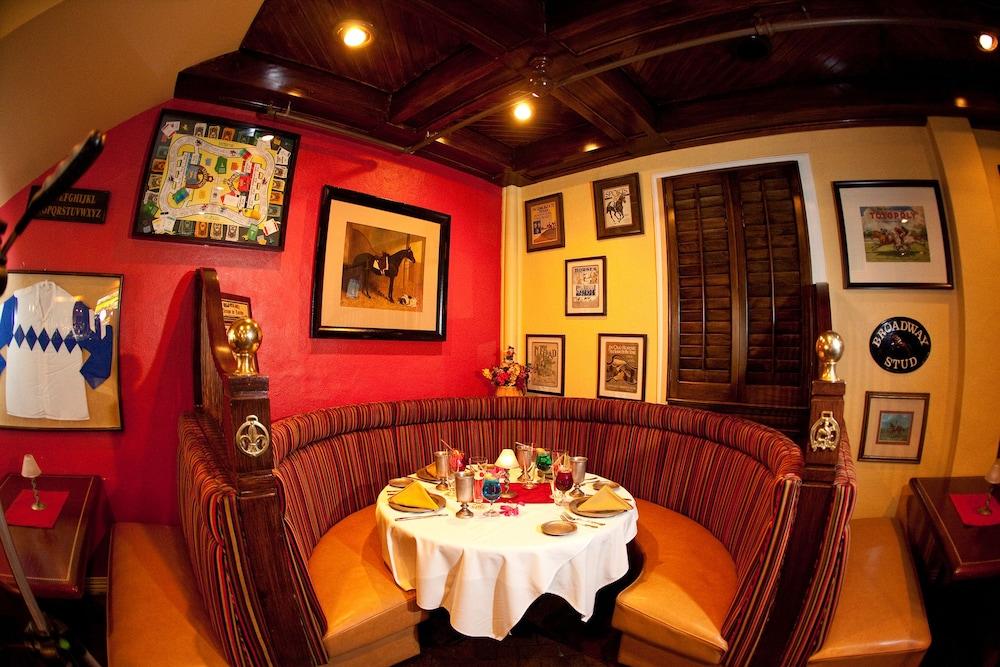 restaurant cafeteria