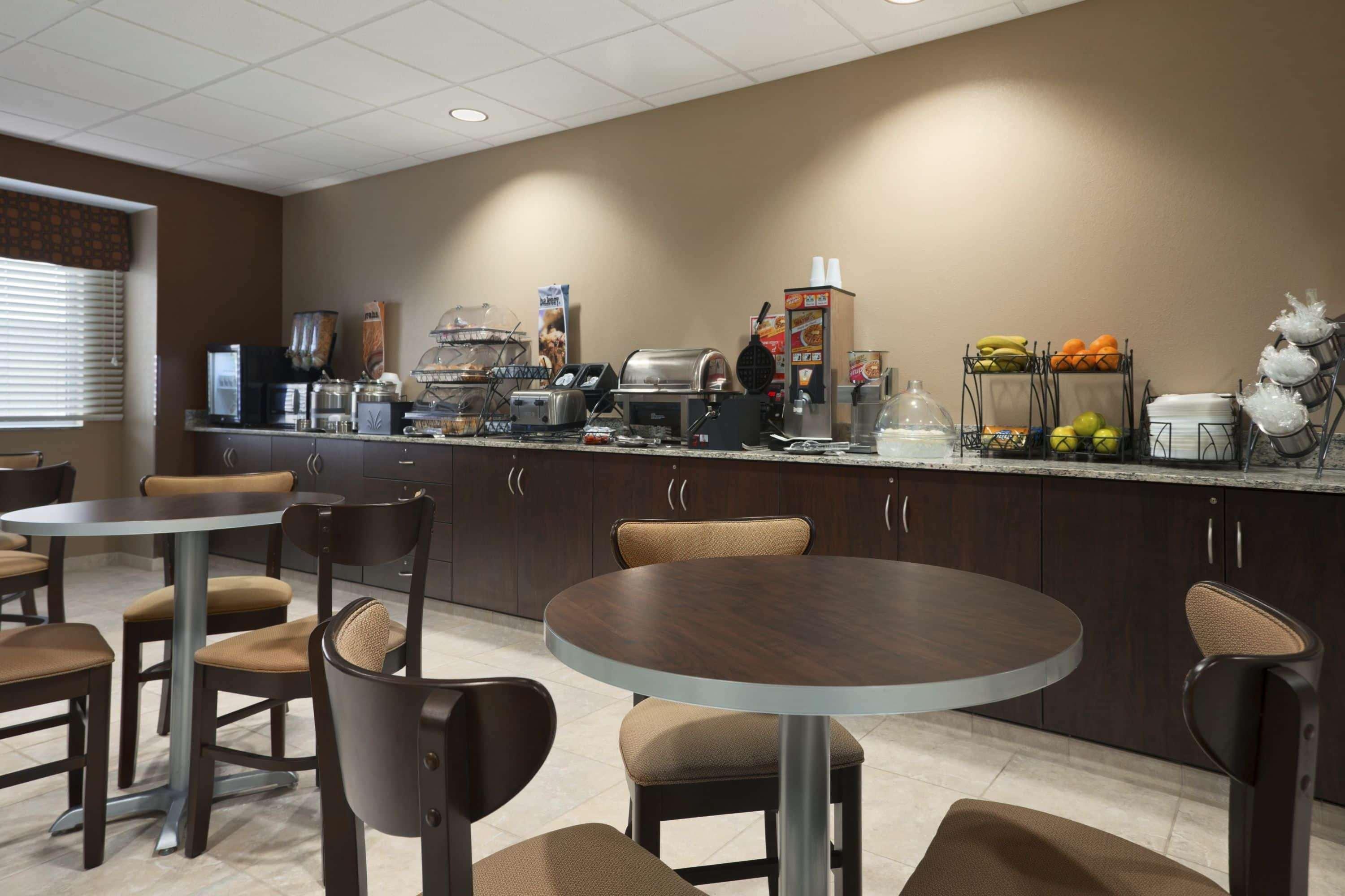 restaurant cafeteria