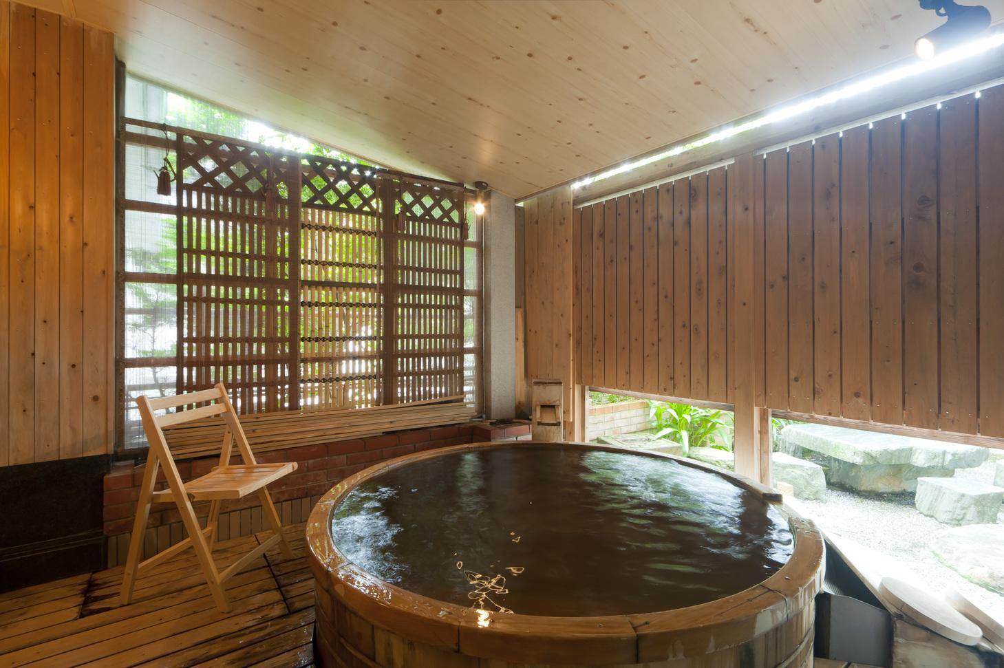 swimming pool spa