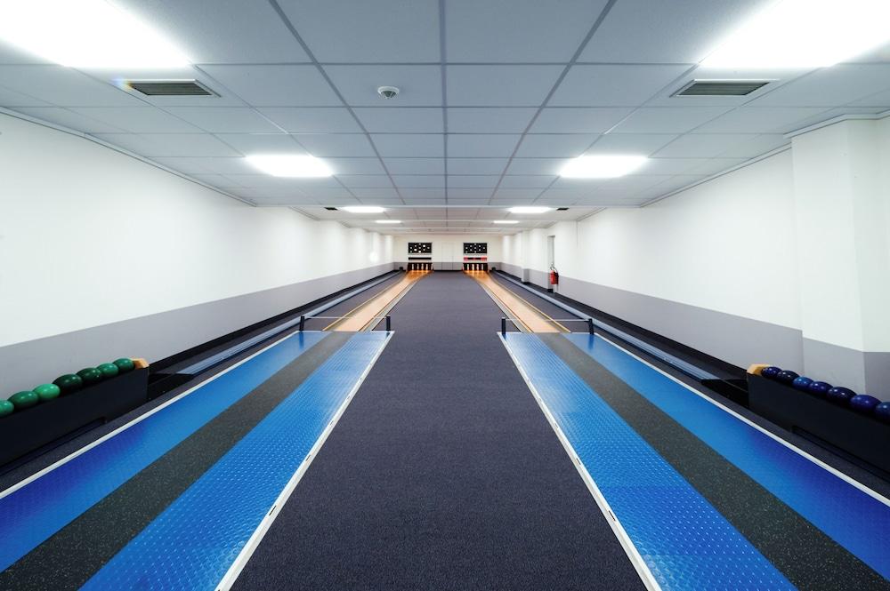 swimming pool spa