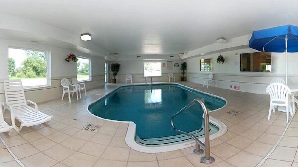 swimming pool spa