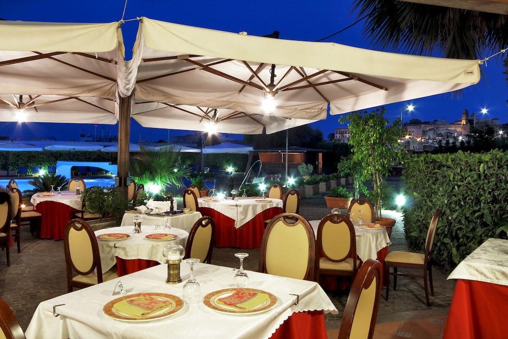 restaurant-cafeteria