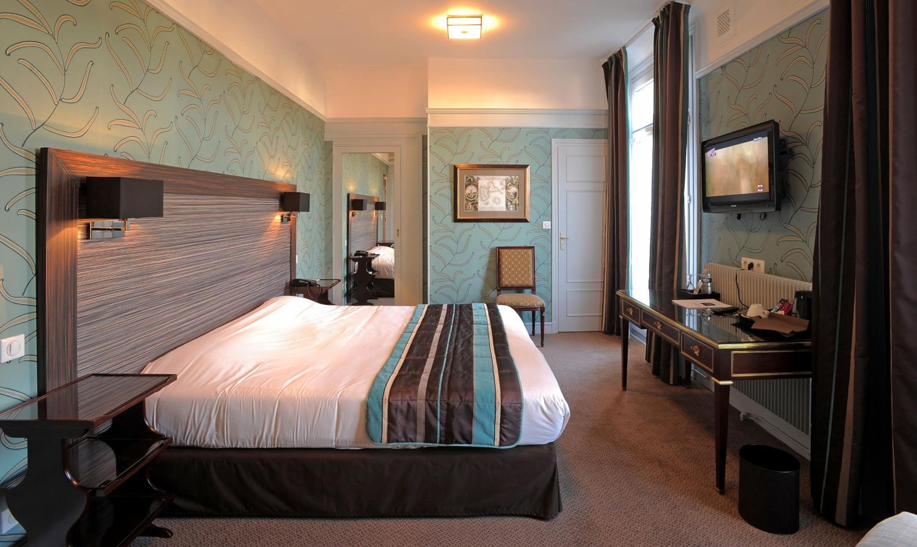 rooms