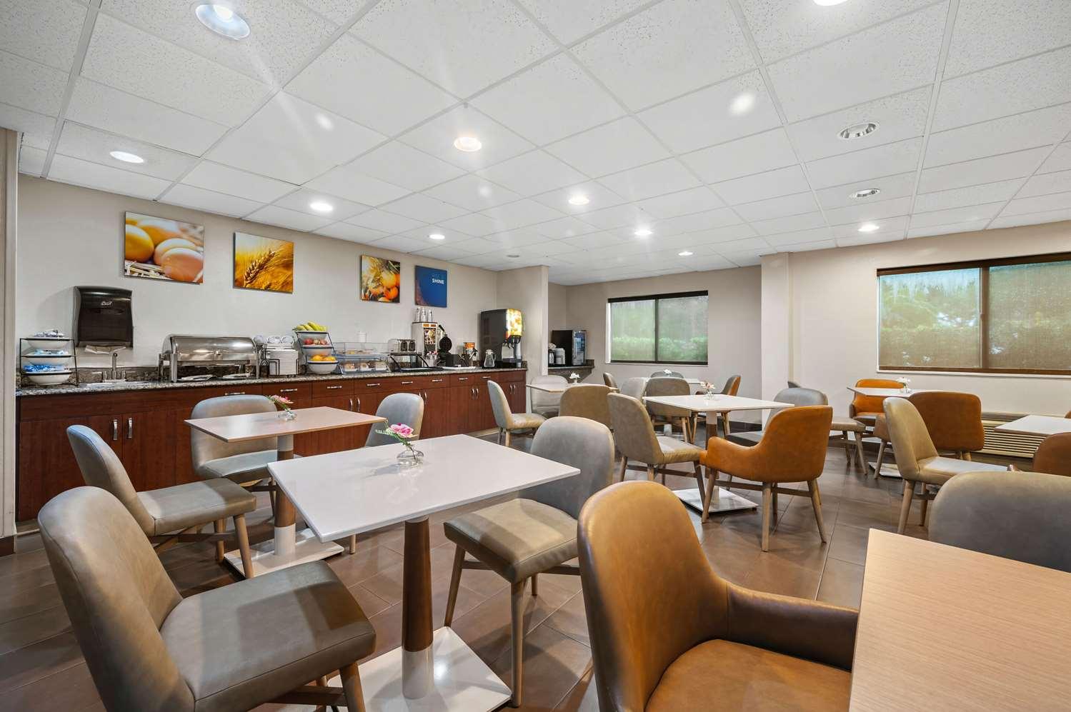 restaurant cafeteria