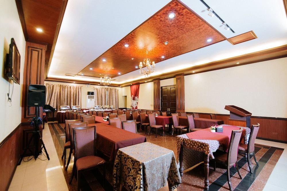 restaurant-cafeteria