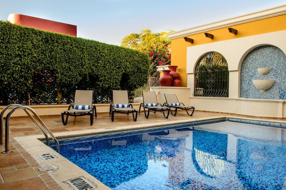 swimming pool spa