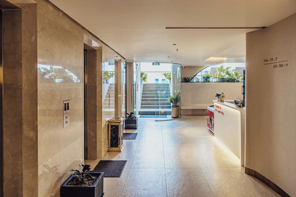 lobby