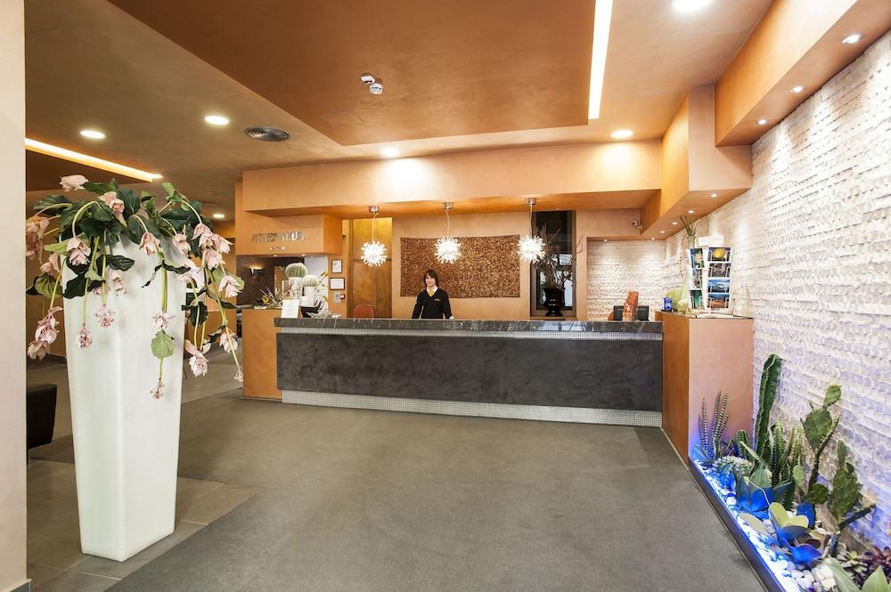 lobby