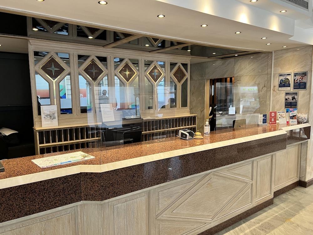 lobby