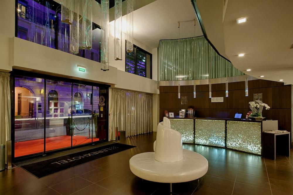 lobby