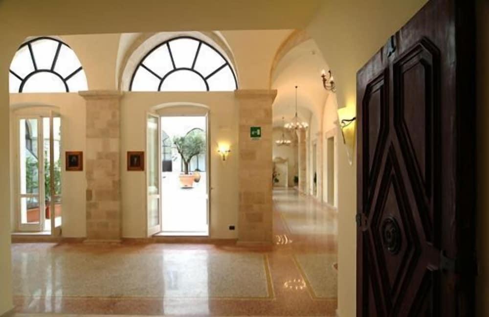 lobby